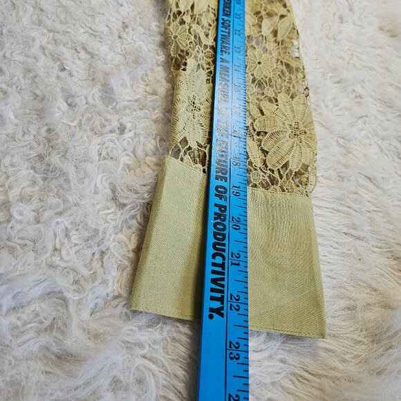 Joie Women's Light Green Floral Crochet Button Up Shirt Size: L - Picture 6 of 9